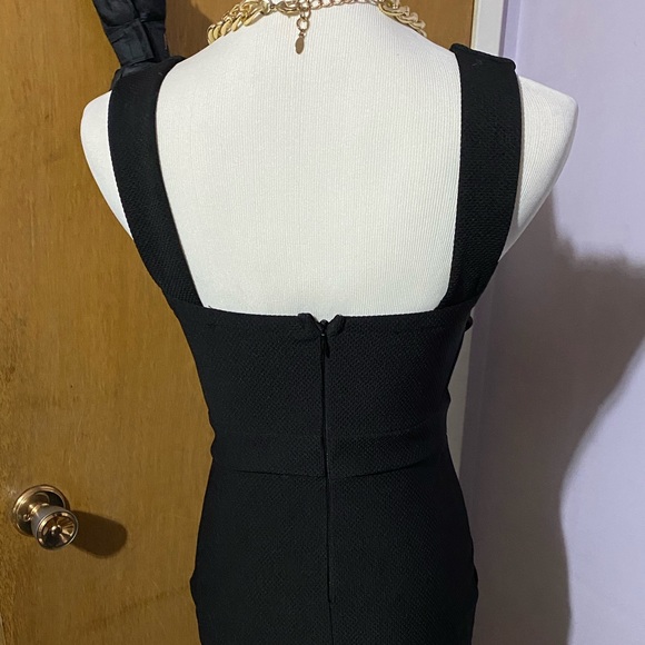 Cutout side black party/cocktail dress - Picture 3 of 4